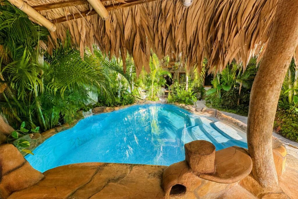 Cahuita Vibe Hotel
