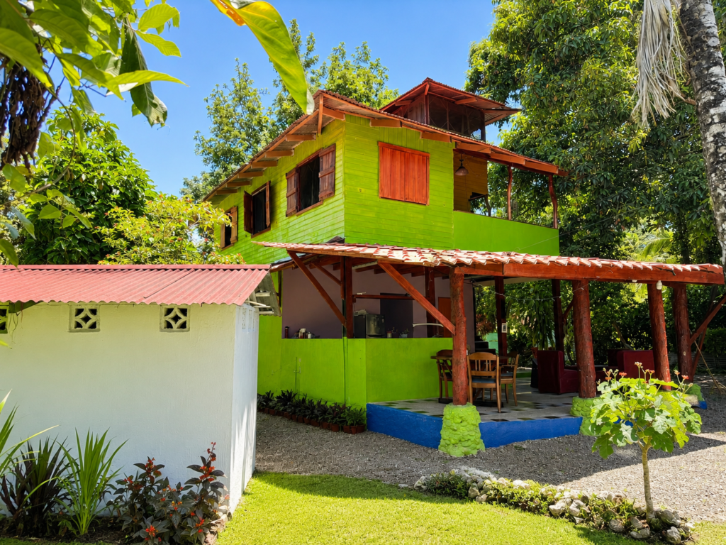 Casa de Colibri Cahuita Costa Rica